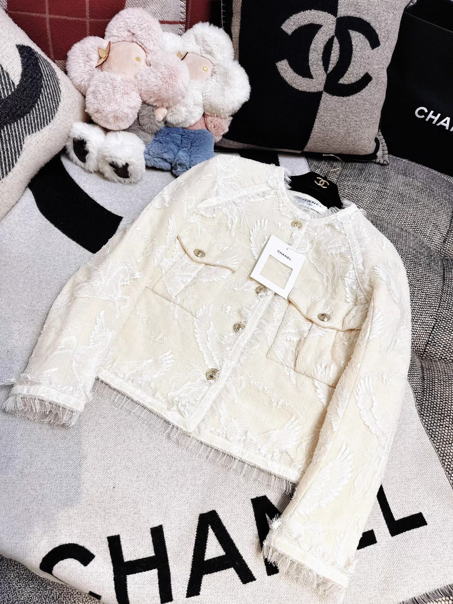 Chanel Chanel 20K Equestrian Ivory Lace Tweed Jacket FR36 Size XS / US 0-2 / IT 36-38 - 8 Thumbnail