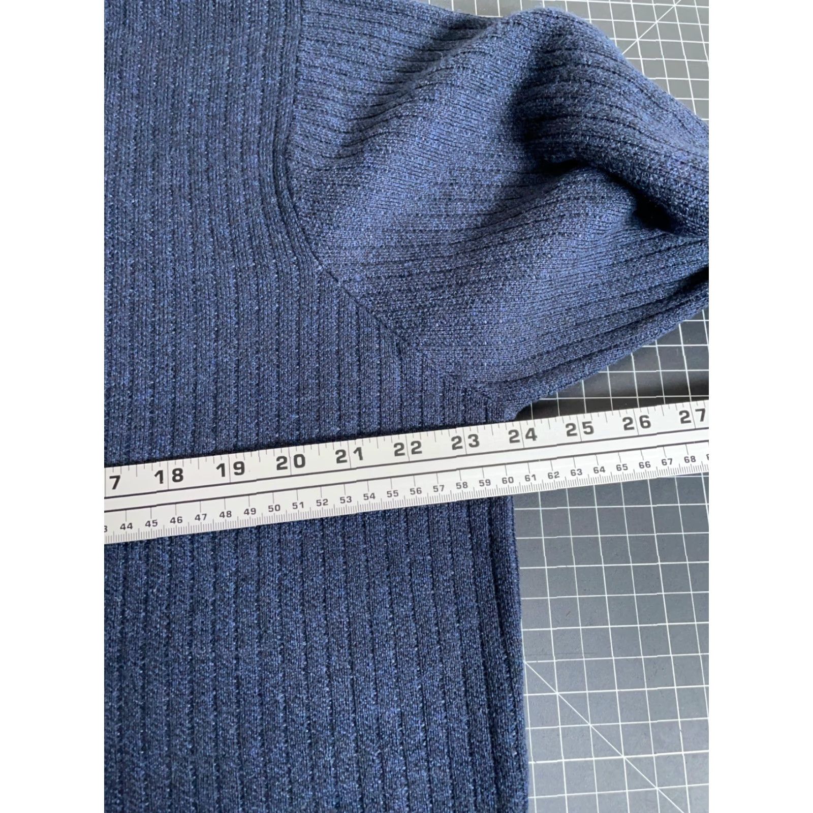 Nordstrom Nordstrom Merino Wool Blend V-Neck Sweater Men's Large Dark Blue Pullover Knit Casual 90s Style Mens Regular Cardigans Sweater Size US L / EU 52-54 / 3 - 5 Thumbnail