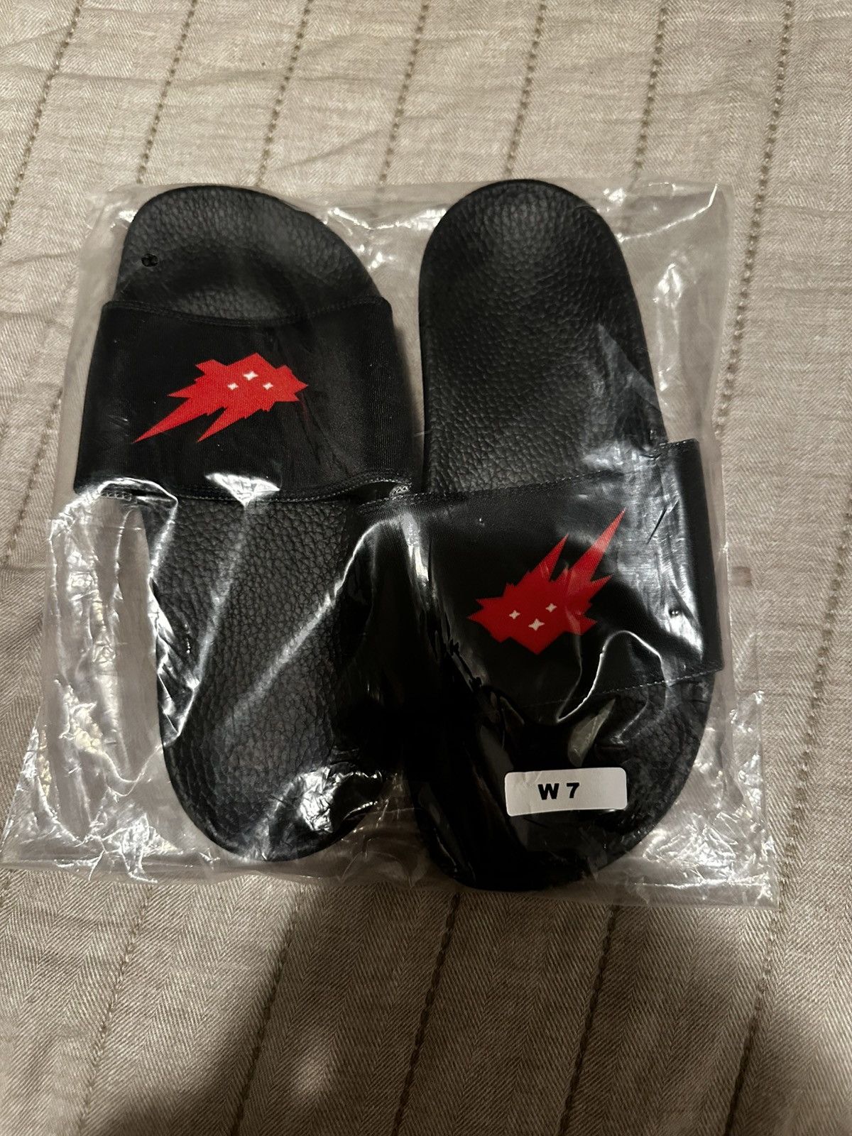 Travis Scott Unreleased Travis Scott Cacti Women’s Slides Size US 7 / IT 37 - 1 Thumbnail