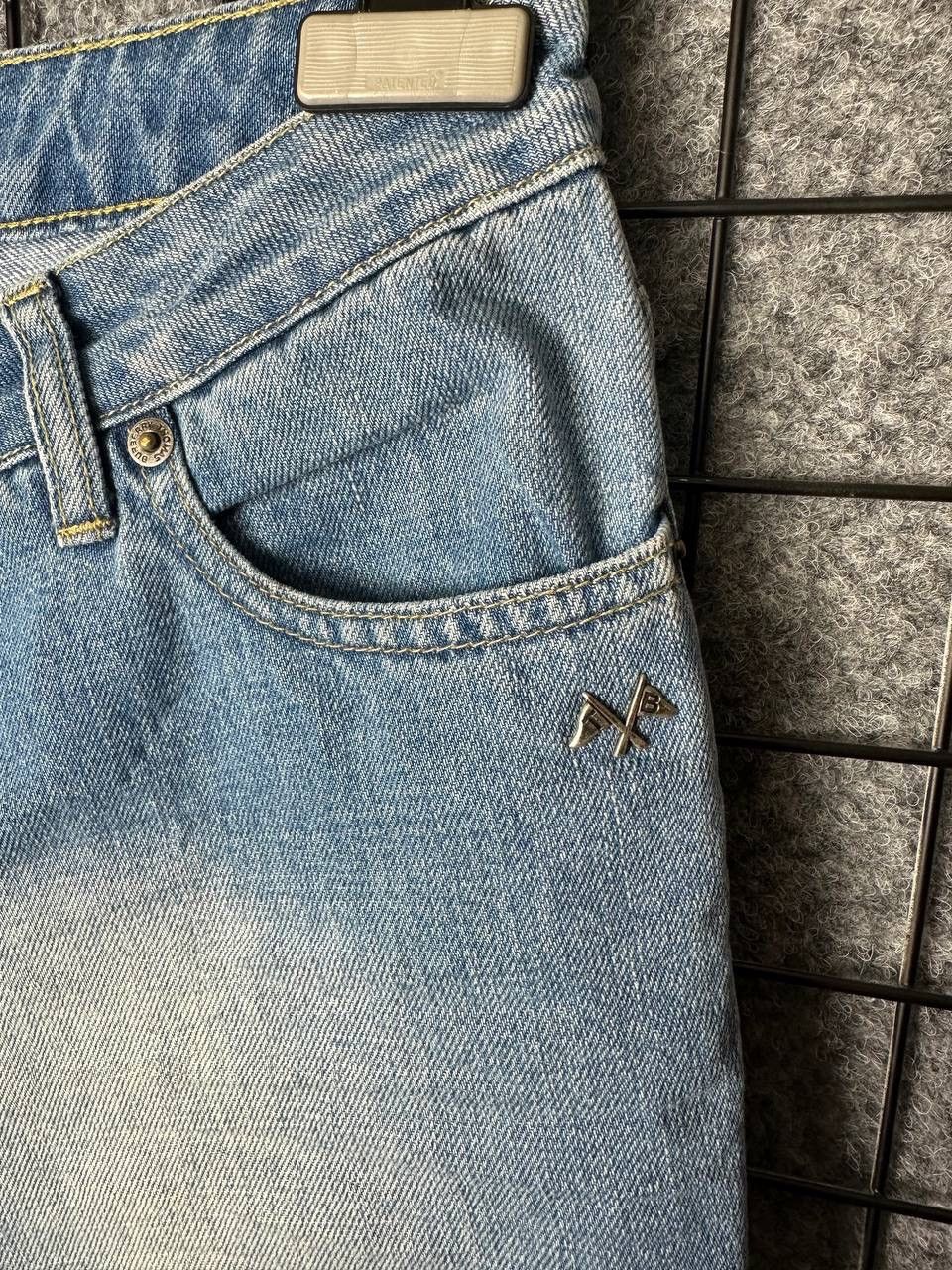 Burberry Thomas Burberry denim jeans size 28 Size US 28 / EU 44 - 5 Thumbnail