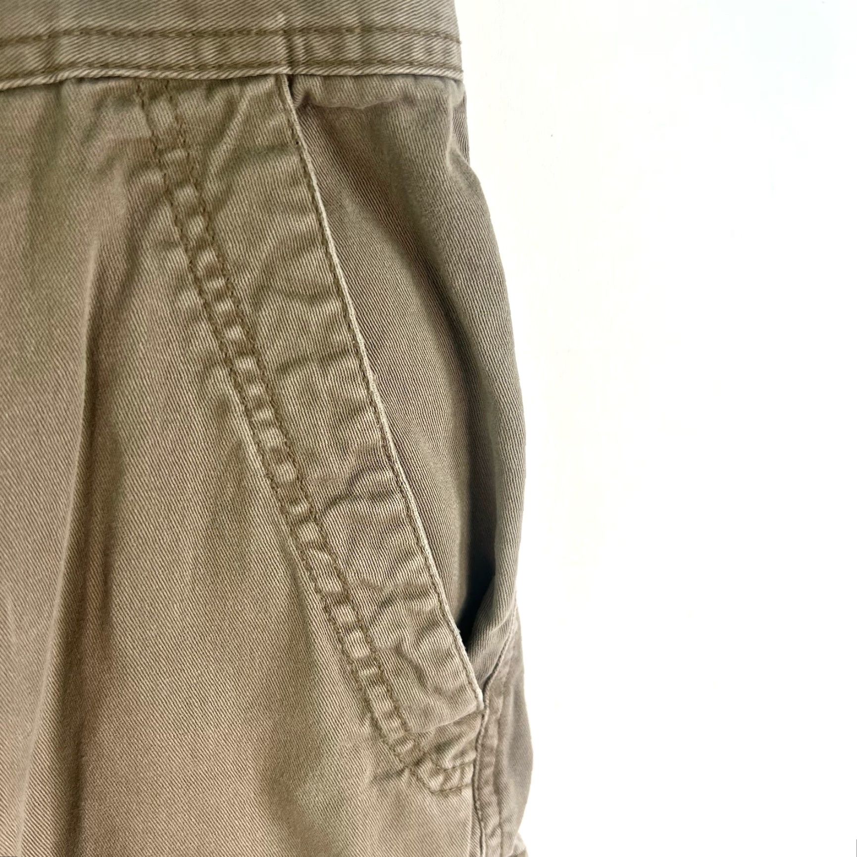 Vintage VINTAGE? [No, it's not vintage] Sun River Cargo Shorts Men 36 Beige Cotton Cargo Pocket Regular 10in Inseam Summer Spring Mens Size US 36 / EU 52 - 3 Thumbnail