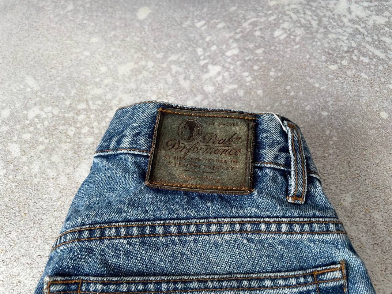 Peak Performance × Vintage Vintage Peak Performance Washed Blue Denim Baggy Pants Y2K Size US 34 / EU 50 - 2 Thumbnail