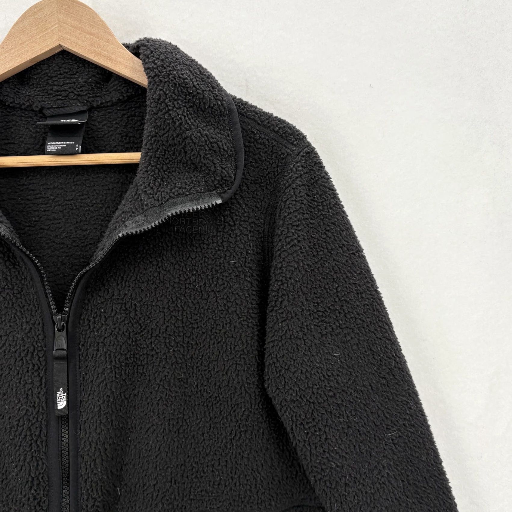 The North Face The North Face Fleece Jacket Womens S Black Full Zip Pockets Warm Sherpa Jacket Size S / US 4 / IT 40 - 2 Thumbnail