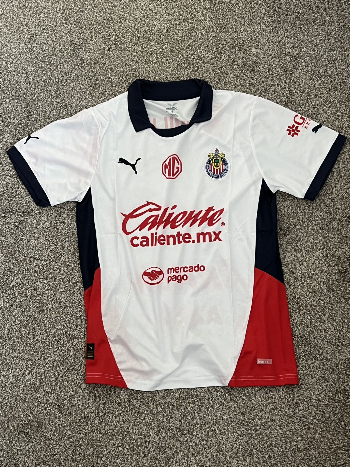 Puma White Puma Caliente Mexican Soccer Jersey Size US L / EU 52-54 / 3 - 1 Thumbnail