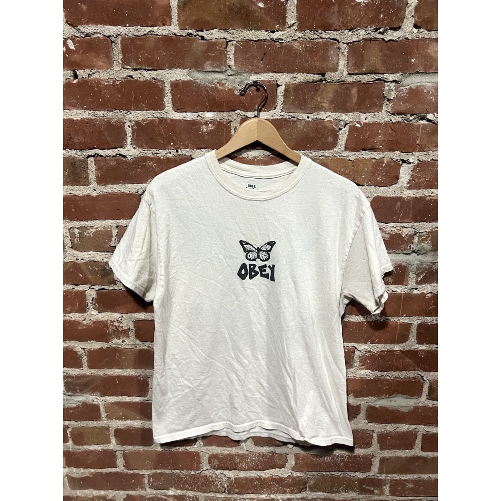 Obey Obey Worldwide Mens White Short Sleeve Butterfly Graphic Shirt L Size US L / EU 52-54 / 3 - 2 Thumbnail
