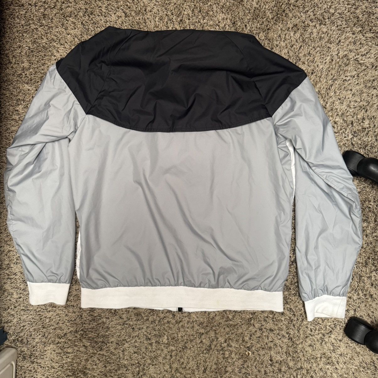 Nike Nike Windbreaker Jacket 727324-101 Black Gray White Size US M / EU 48-50 / 2 - 2 Thumbnail