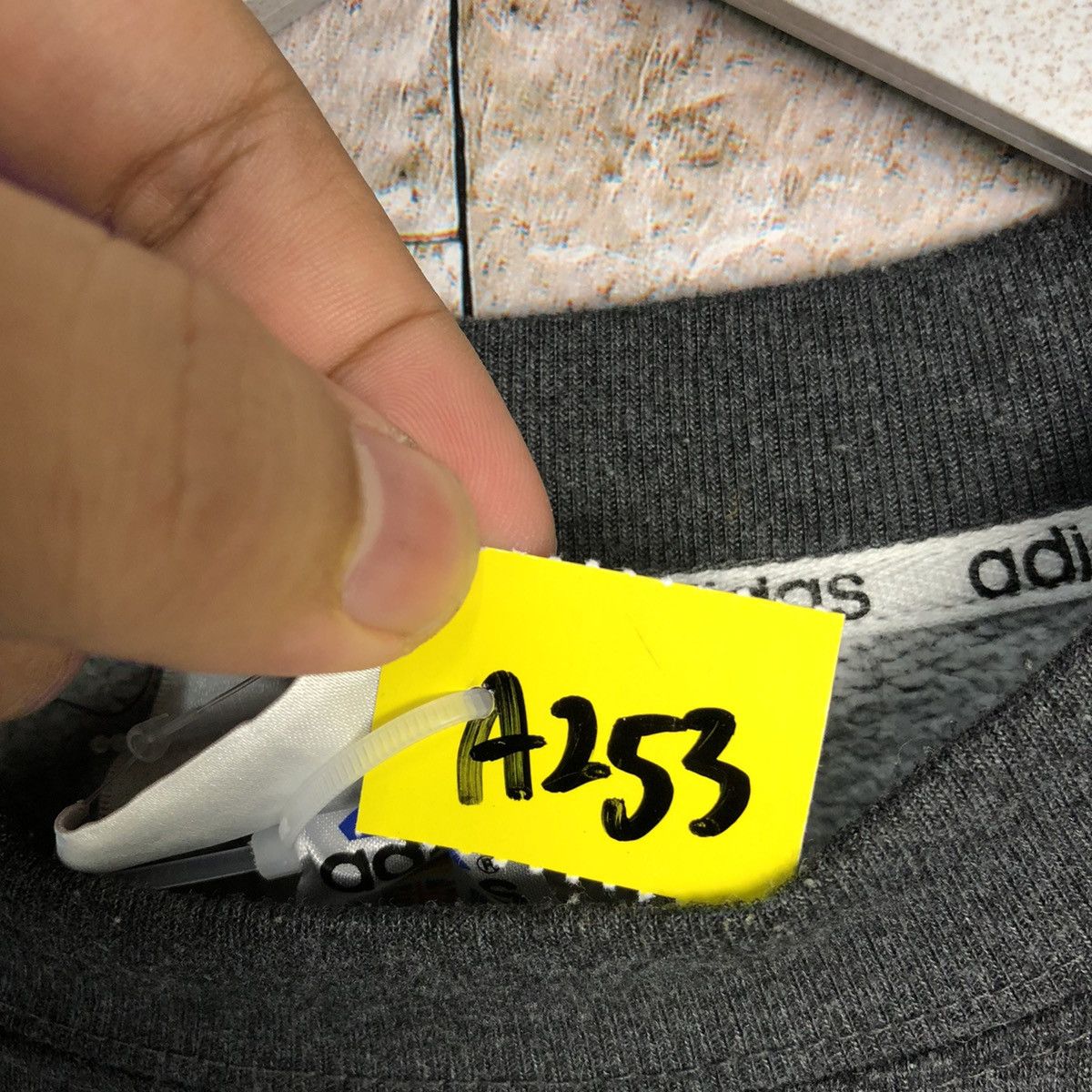 Adidas Adidas Grey Sweatshirt #A253 Size US L / EU 52-54 / 3 - 11 Thumbnail