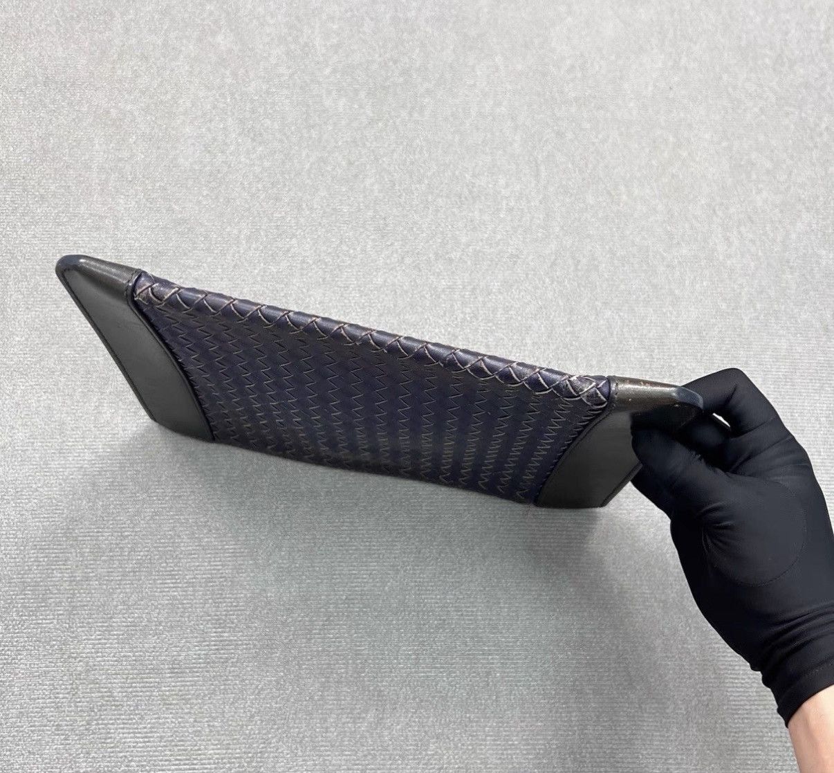 Bottega Veneta Bottega Veneta Royal Blue Intrecciato Woven Leather Clutch Size ONE SIZE - 3 Thumbnail