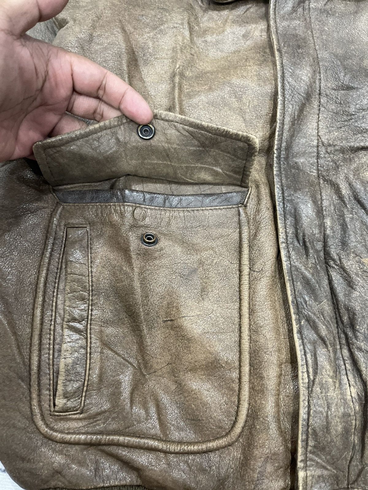 Hard Rock Cafe Vintage Hard Rock Cafe Leather Bomber Jacket Size US L / EU 52-54 / 3 - 7 Thumbnail