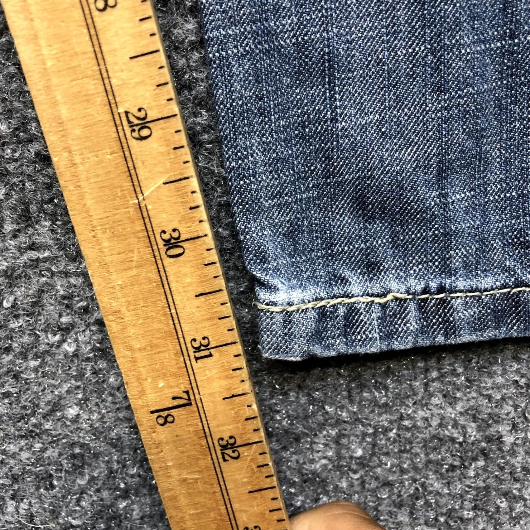 Levi's Levi's Jeans Mens Relaxed Straight Light Wash Blue Denim Zip Fly 41x32 XL Regular 5-Pocket Backs Rib Patch Logo Mens Size US 36 / EU 52 - 3 Thumbnail