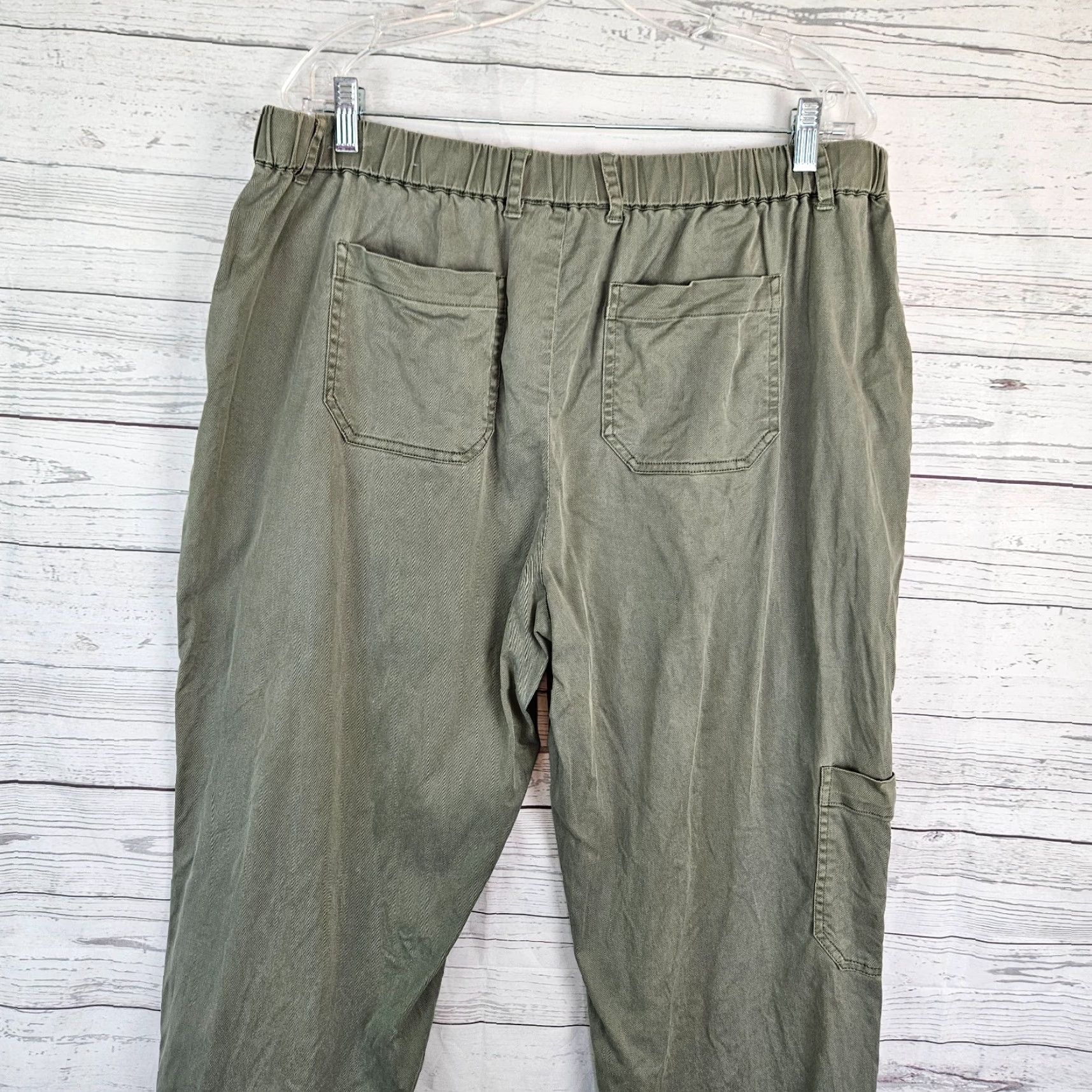 Soft Surroundings Soft Surroundings Womens Pants XL Green High Rise Roll Up Hem Cargo Flat Front 27.5 Inseam Womens Size 40" / US 18 - 4 Thumbnail