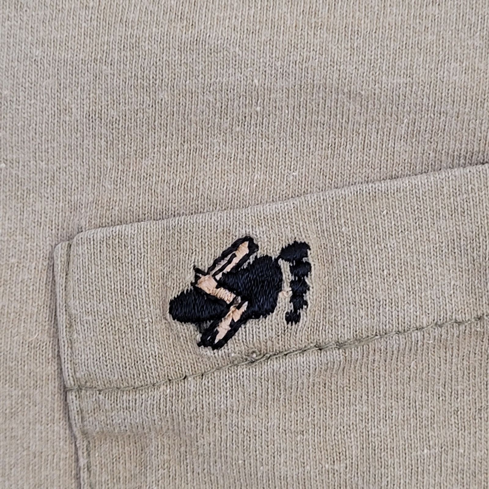 Vintage Vintage 90s Sasquatch Shirt M 19x27 Brown Pocket-Tee USA Size US M / EU 48-50 / 2 - 4 Thumbnail