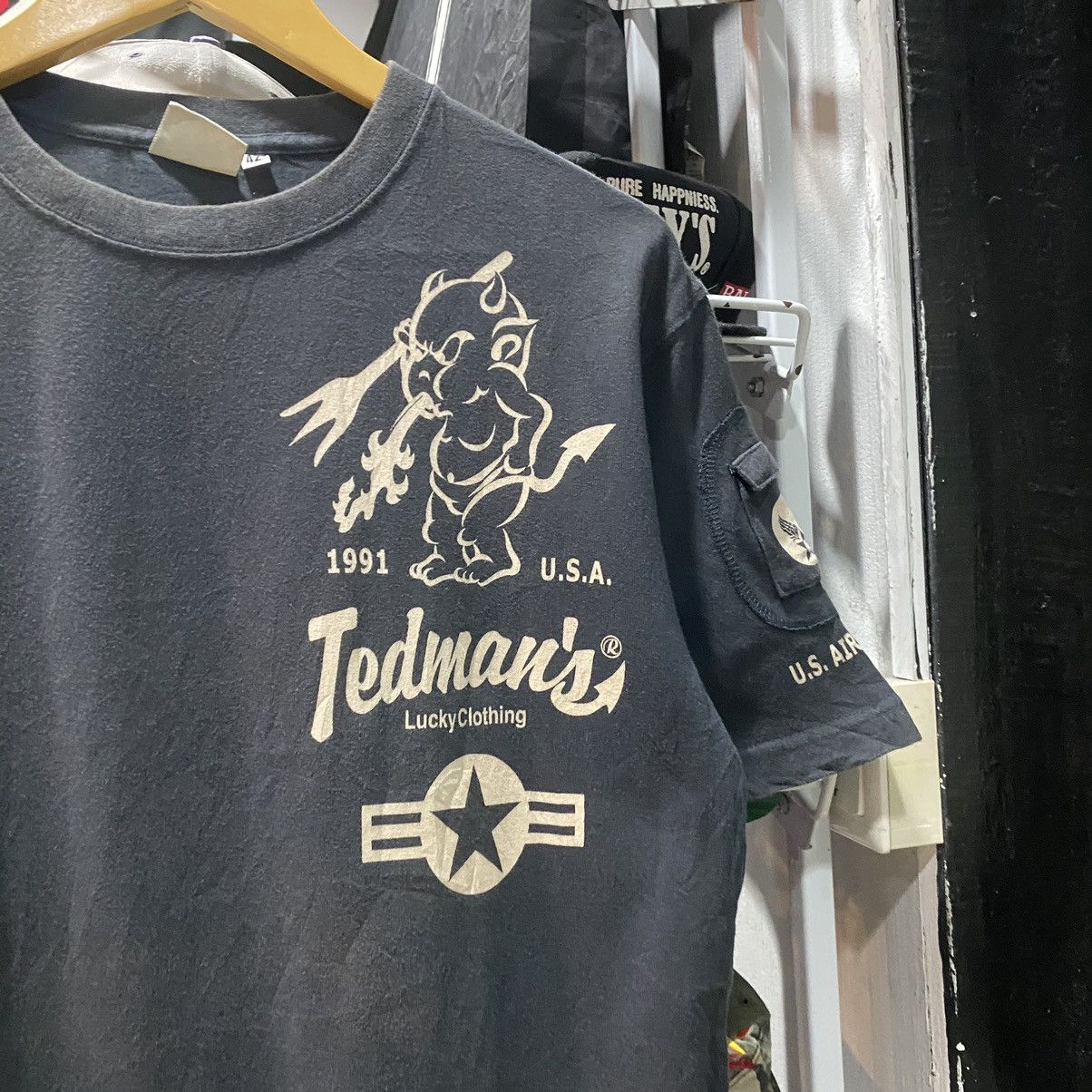 Japanese Brand Rare!! Tedman Company " Red Devils " Perfect Faded Tshirt Size US L / EU 52-54 / 3 - 8 Thumbnail