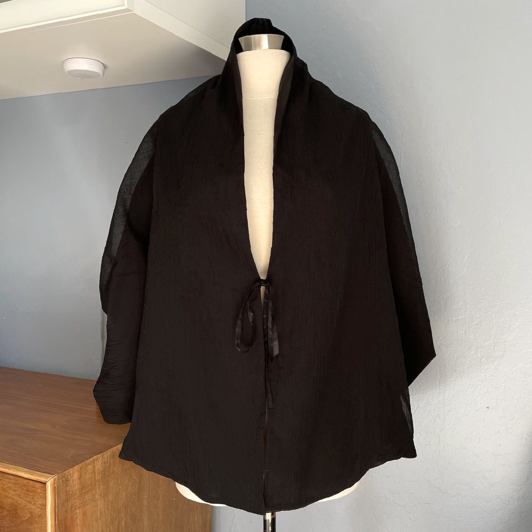 Vintage VINTAGE EVEN IF Jacket Black Crinkle Texture Avant Garde Silk Blend Size 44 Women Tie Closure Casual Professional Mens? Size M / US 6-8 / IT 42-44 - 2 Thumbnail