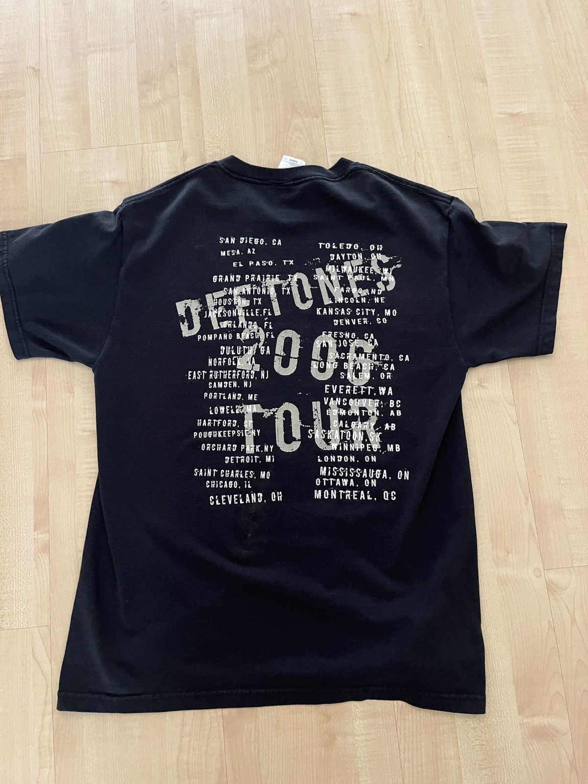 Band Tees × Vintage Vintage 2006 Deftones cassette t-shirt | Grailed