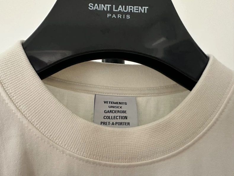 Vetements Vetements T-shirt with short sleeves Size US XS / EU 42 / 0 - 2 Thumbnail