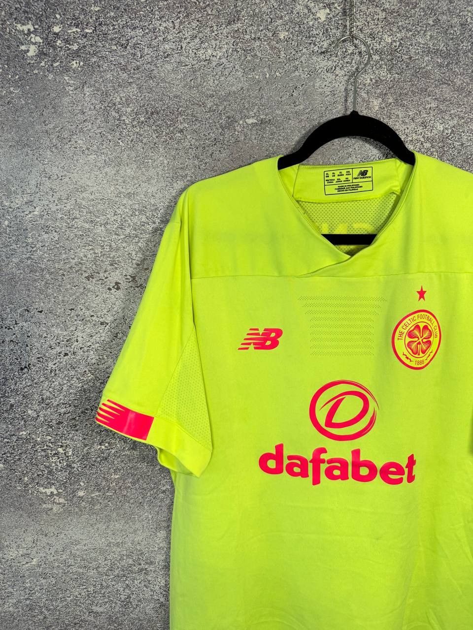 New Balance × Vintage Vintage Celtic 2019/20 GK NB Soccer Jersey Blokcore Size US XL / EU 56 / 4 - 2 Thumbnail