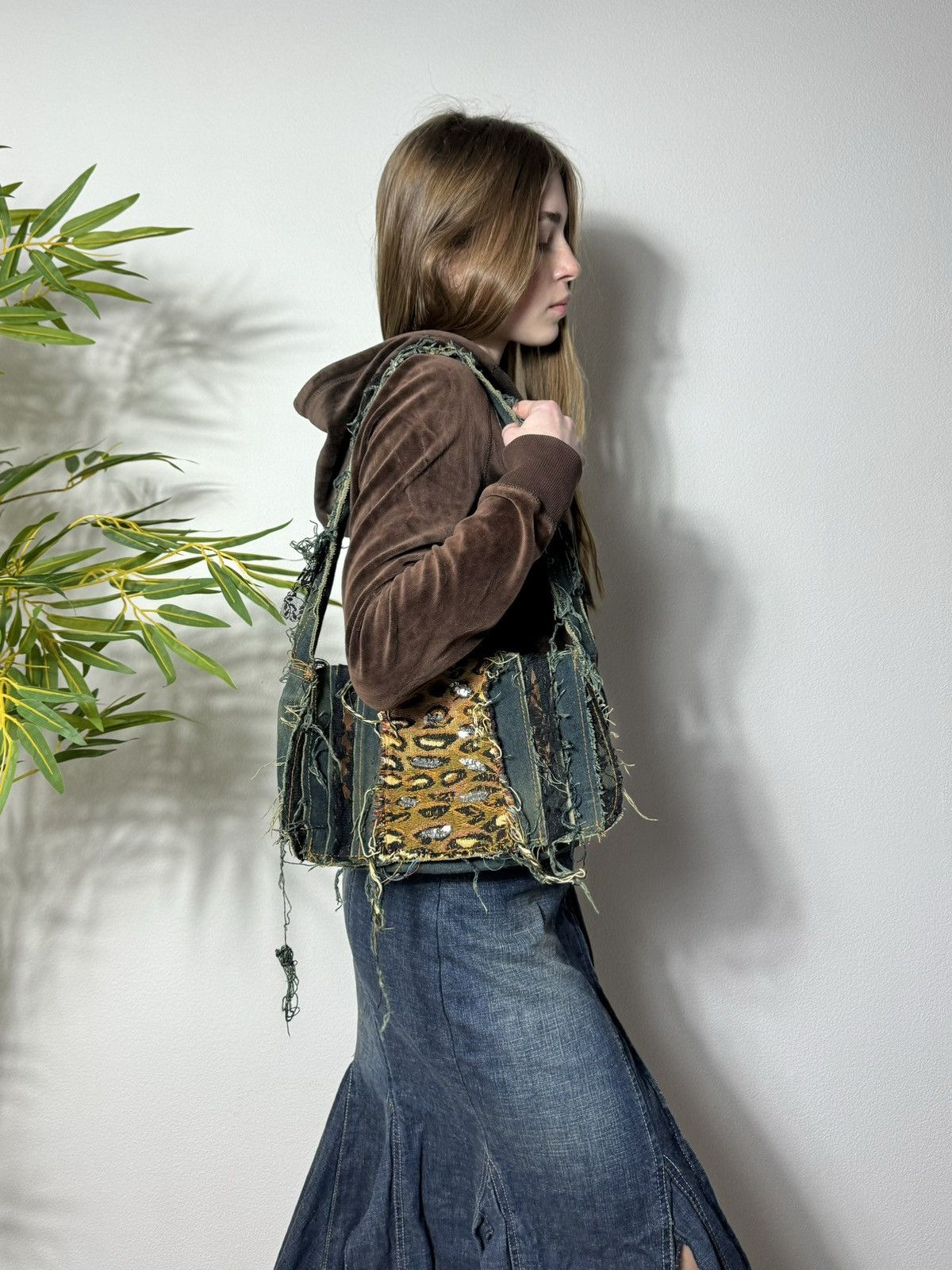 Vintage VINTAGE DISTRESSED WASHED DENIM LACE BAG Size ONE SIZE - 1 Thumbnail