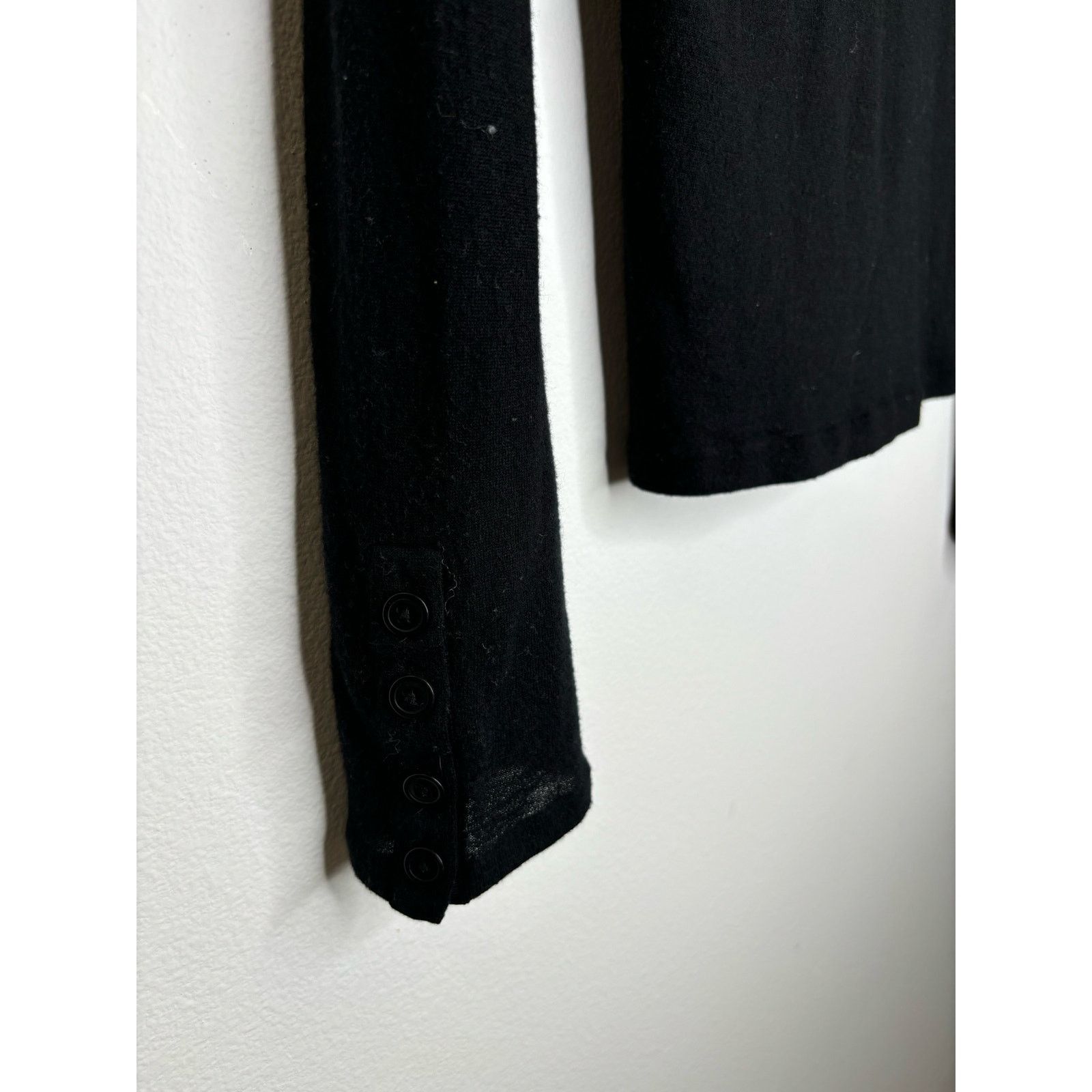 Club Monaco Club Monaco black soft button down cardigan Size S / US 4 / IT 40 - 4 Thumbnail