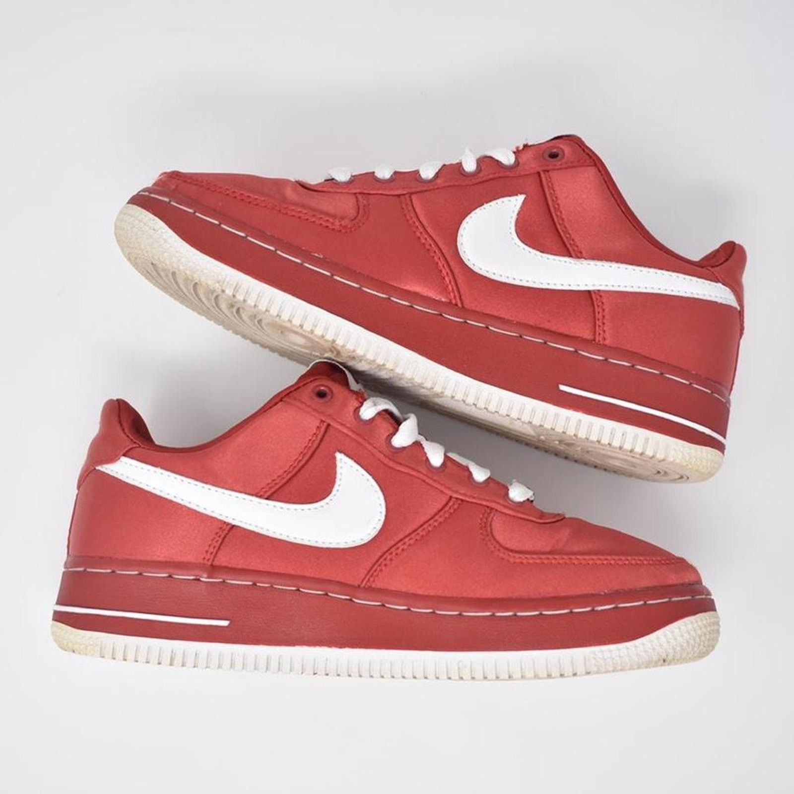 Nike 2007 Nike Air Force 1 Low “Valentines Day Satin” Size US 6 / IT 36 - 4 Thumbnail