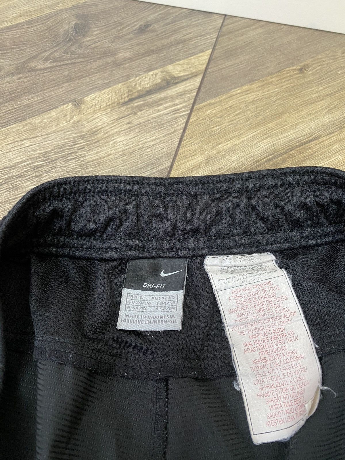 Nike × Vintage Vintage Nike Total 90 Dri Fit Shorts Size US 34 / EU 50 - 13 Thumbnail