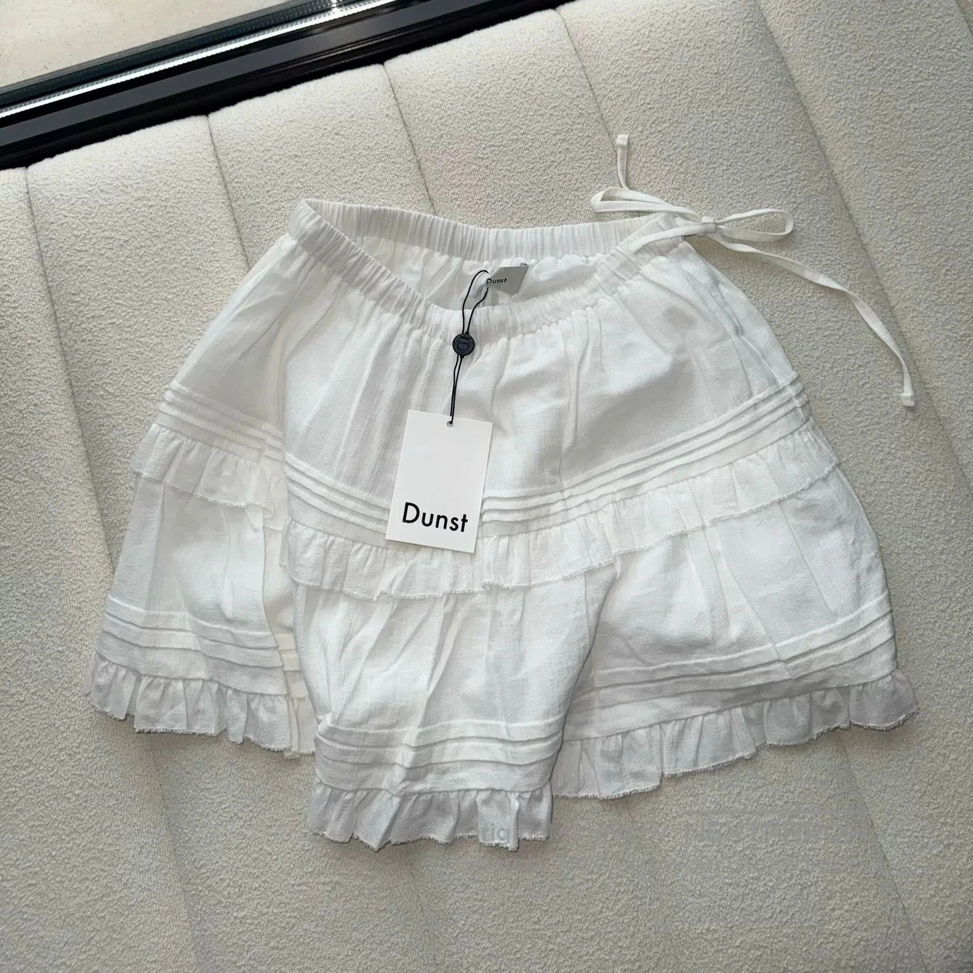 Japanese Brand new dunst shirring ruffle tiered skirt. Size 23" - 2 Thumbnail