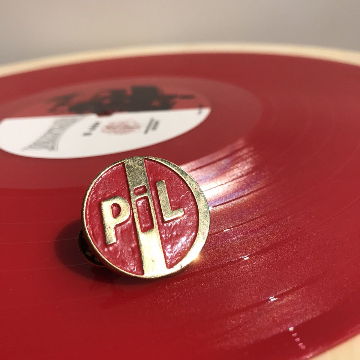 Band Tees × Designer PIL Public Image Limited Red and brass Limited Pin Enamel Size ONE SIZE - 10 Thumbnail