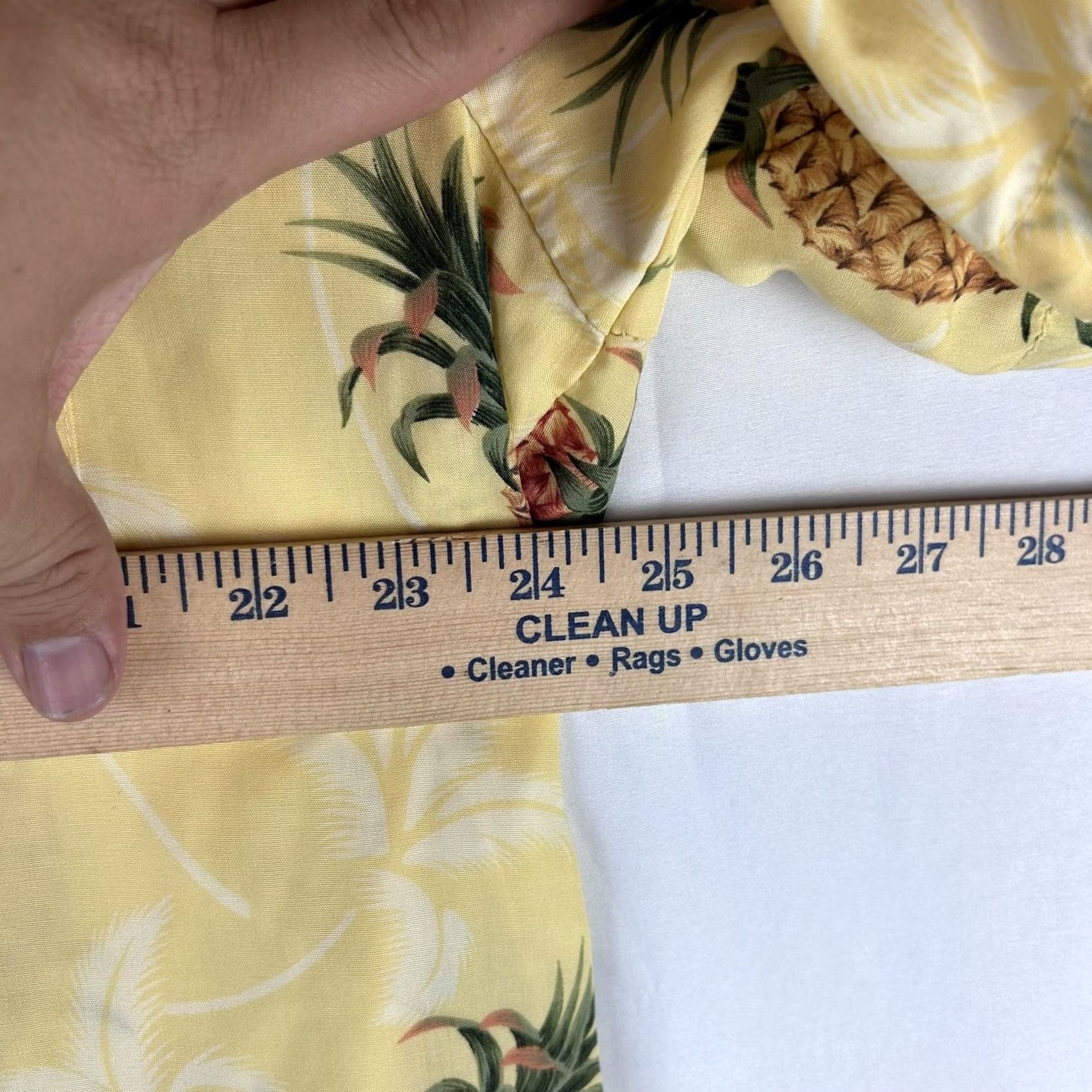 Paradise Found Paradise Found Shirt Mens Large Yellow Hawaiian Aloha Pineapple Rayon Made USA Size US L / EU 52-54 / 3 - 6 Thumbnail