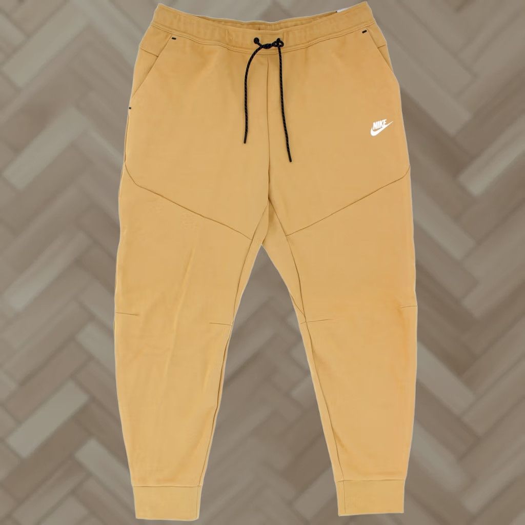 Nike Nike Men's Sweatpants Joggers Slim Fit Drawstring Pockets Tan XL Cotton Polyester Size US 36 / EU 52 - 1 Thumbnail
