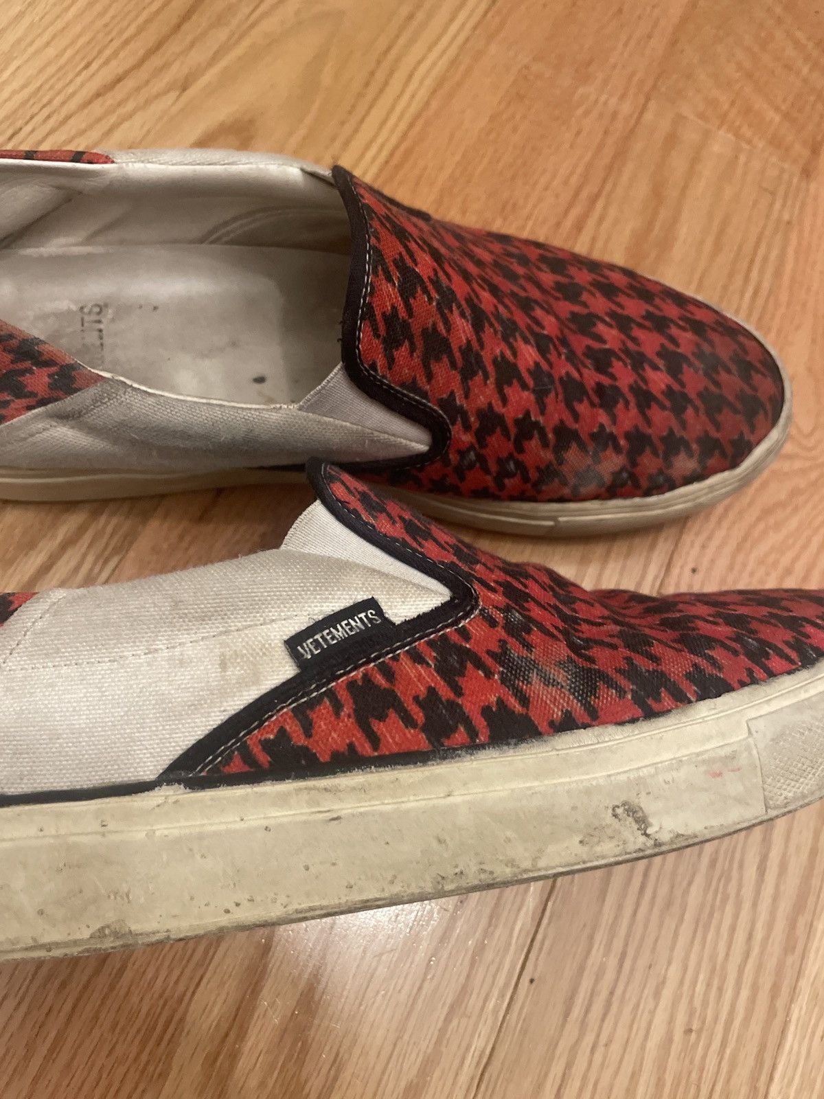 Vetements Vetements Slip Ons Size US 11 / EU 44 - 2 Thumbnail