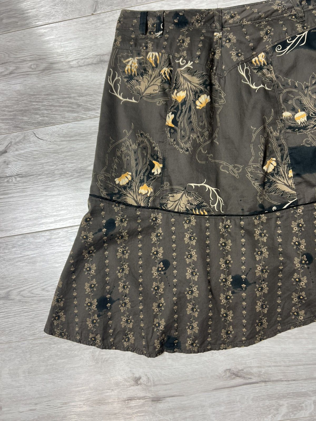 Diesel Diesel Y2K Floral Print Asymmetrical Midi Skirt with Pocket Size 27" / US 4 / IT 40 - 13 Thumbnail