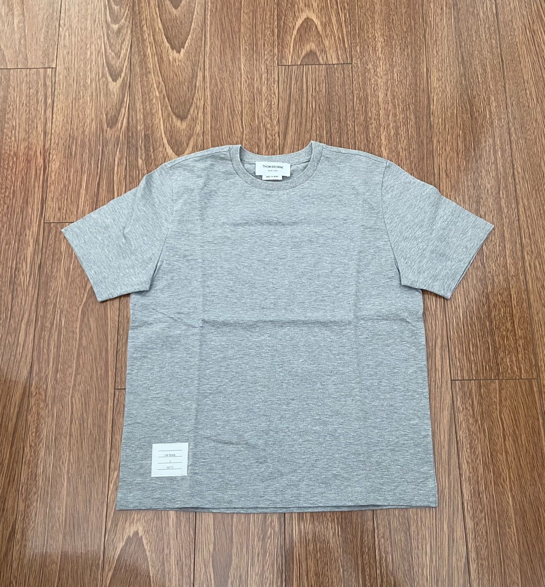 Thom Browne THOM BROWNE Basic Round Neck Solid Short-Sleeve T-Shirt Size US S / EU 44-46 / 1 - 1 Thumbnail