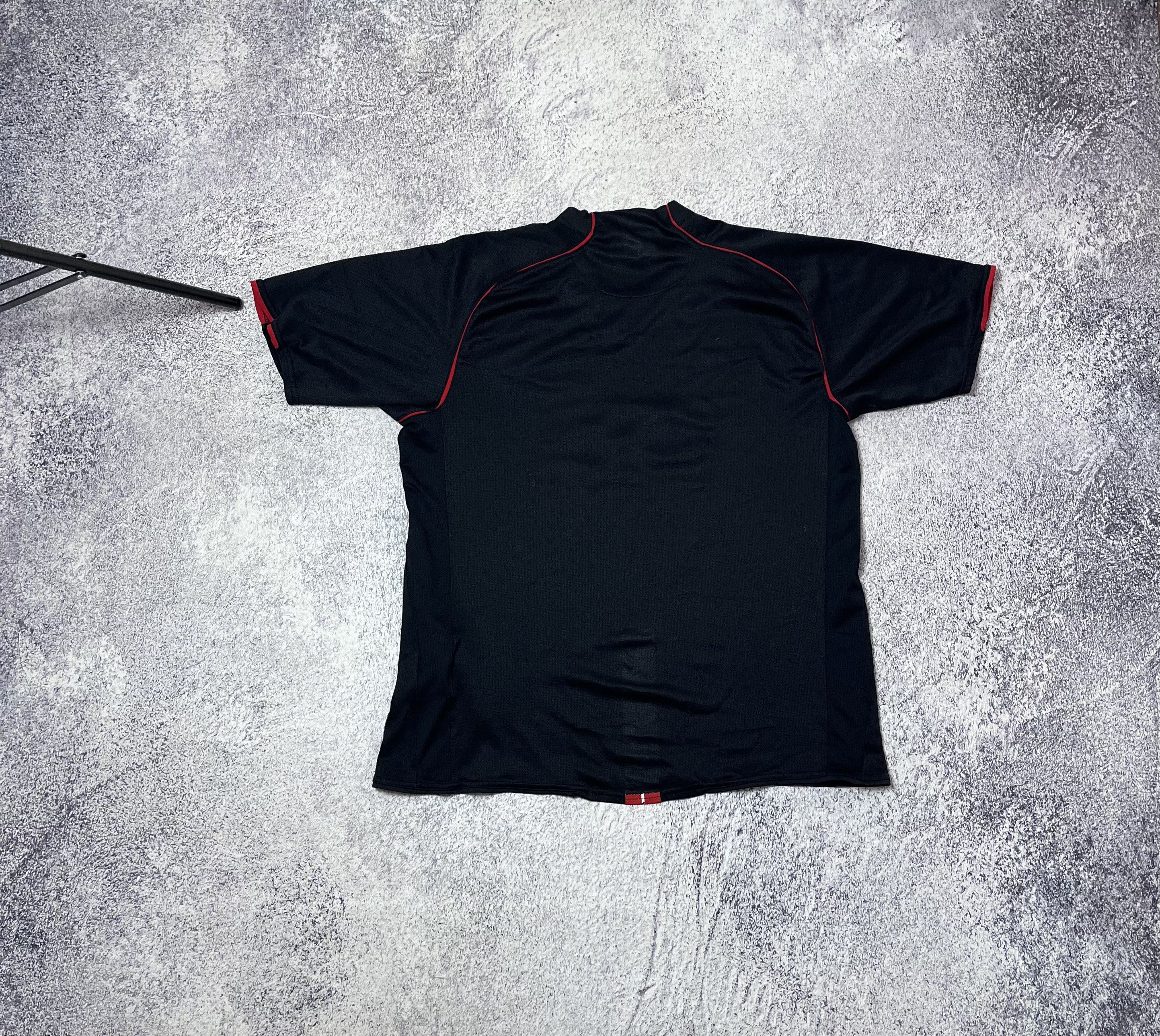 Nike Vintage mens soccer jersey Nike Manchester United size Xl Size US XL / EU 56 / 4 - 14 Thumbnail