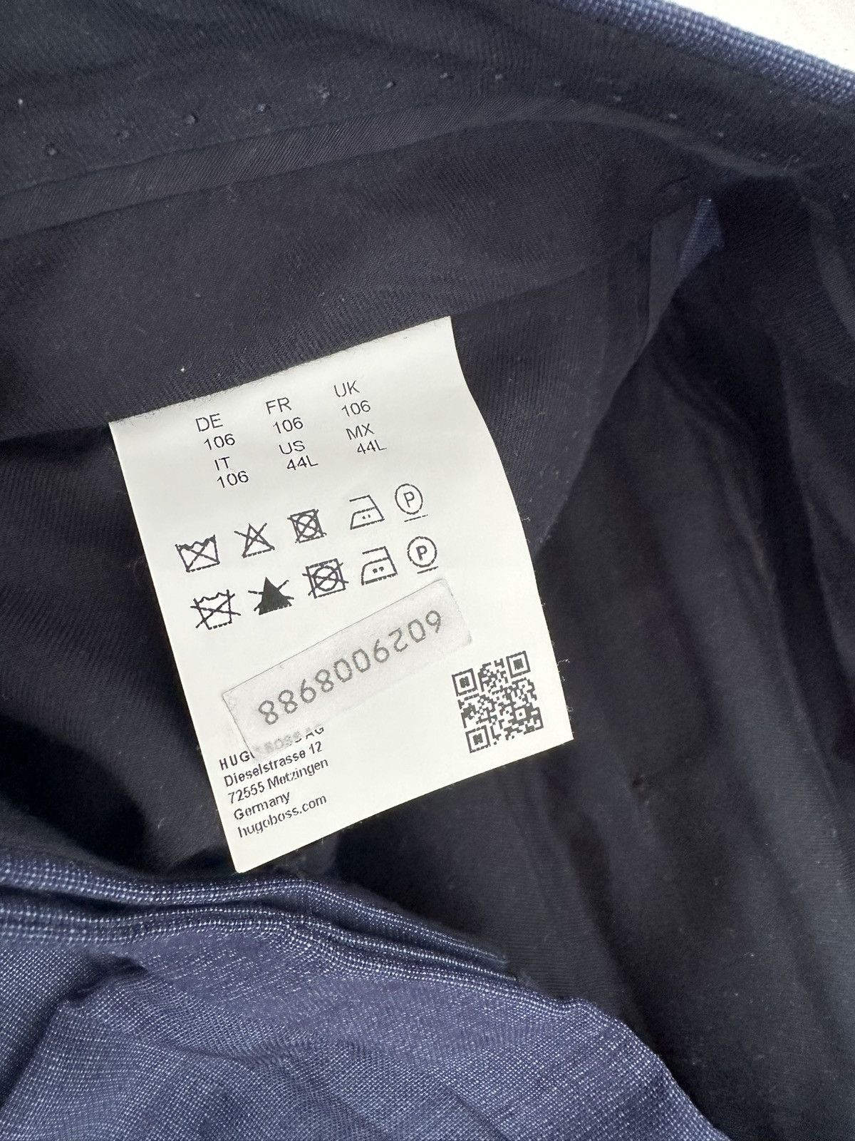 Hugo Boss New Hugo Boss two piece suit Size 44L - 4 Thumbnail