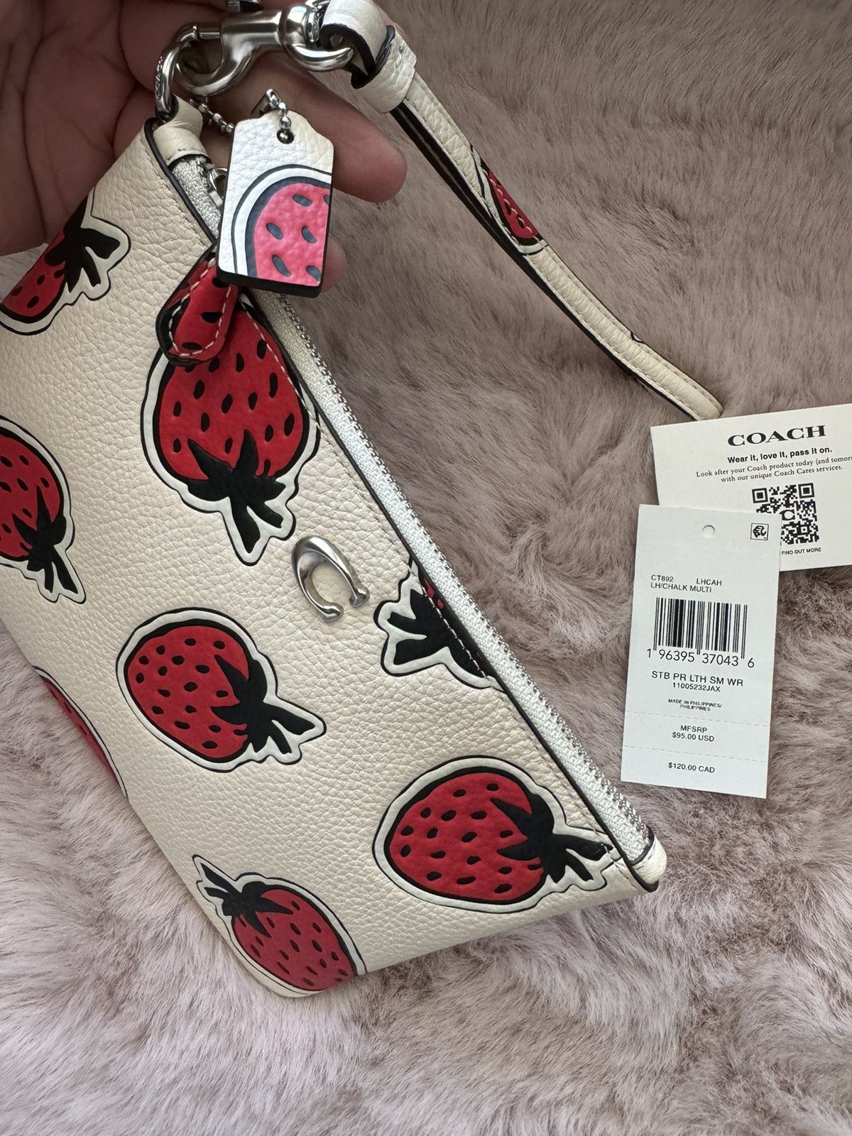 Coach NWT Coach Small Strawberry-Print Leather Wristlet ct892 Size ONE SIZE - 3 Thumbnail