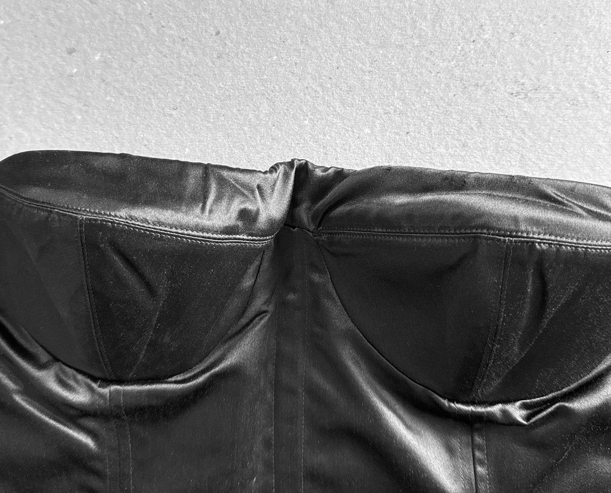 Gucci Gucci by Tom Ford Spring 2001 Black Satin Corset Blouse Size M / US 6-8 / IT 42-44 - 11 Thumbnail