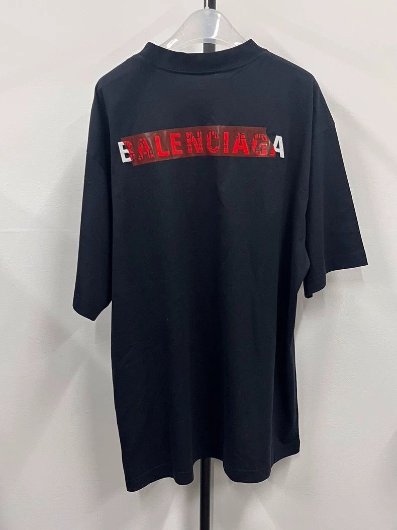 Balenciaga Balenciaga Tape Back Letter Regular T-Shirt 2505-Nextarrow Size US M / EU 48-50 / 2 - 2 Thumbnail