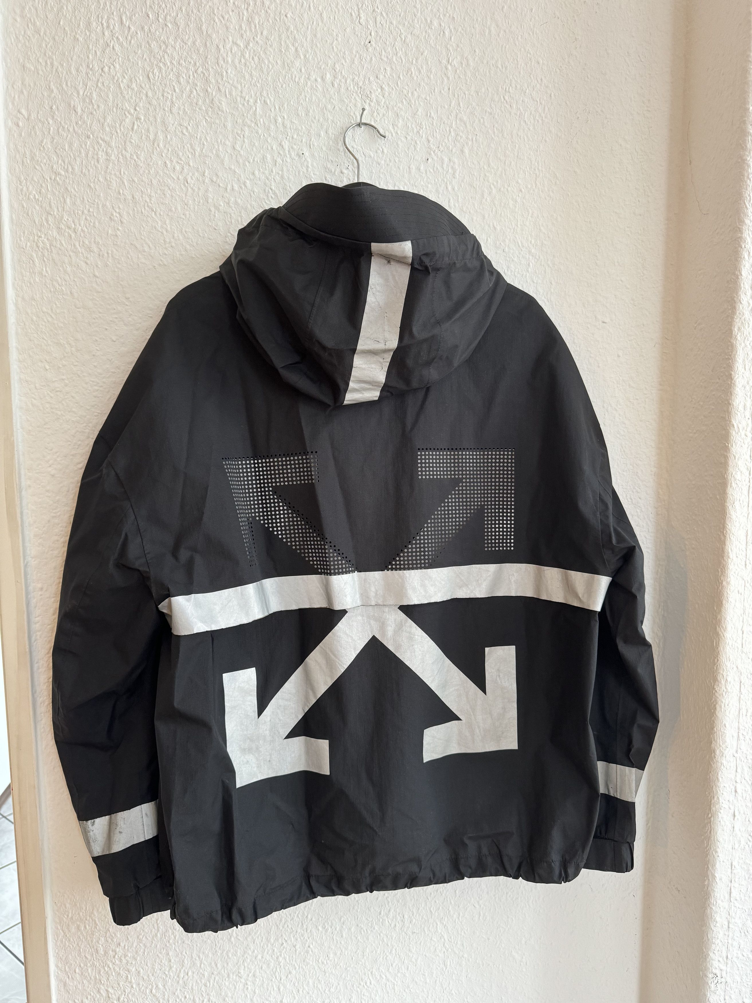 Moncler off white clearance reflective jacket