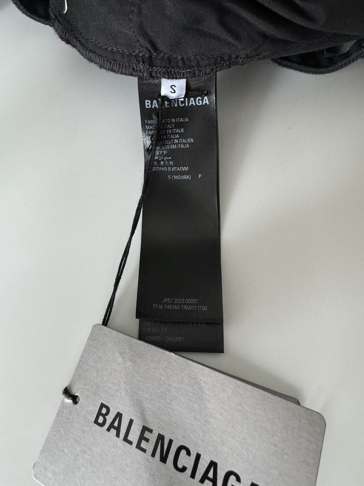 Balenciaga Balenciaga Destroyed Skater Jeans Size US 30 / EU 46 - 11 Thumbnail
