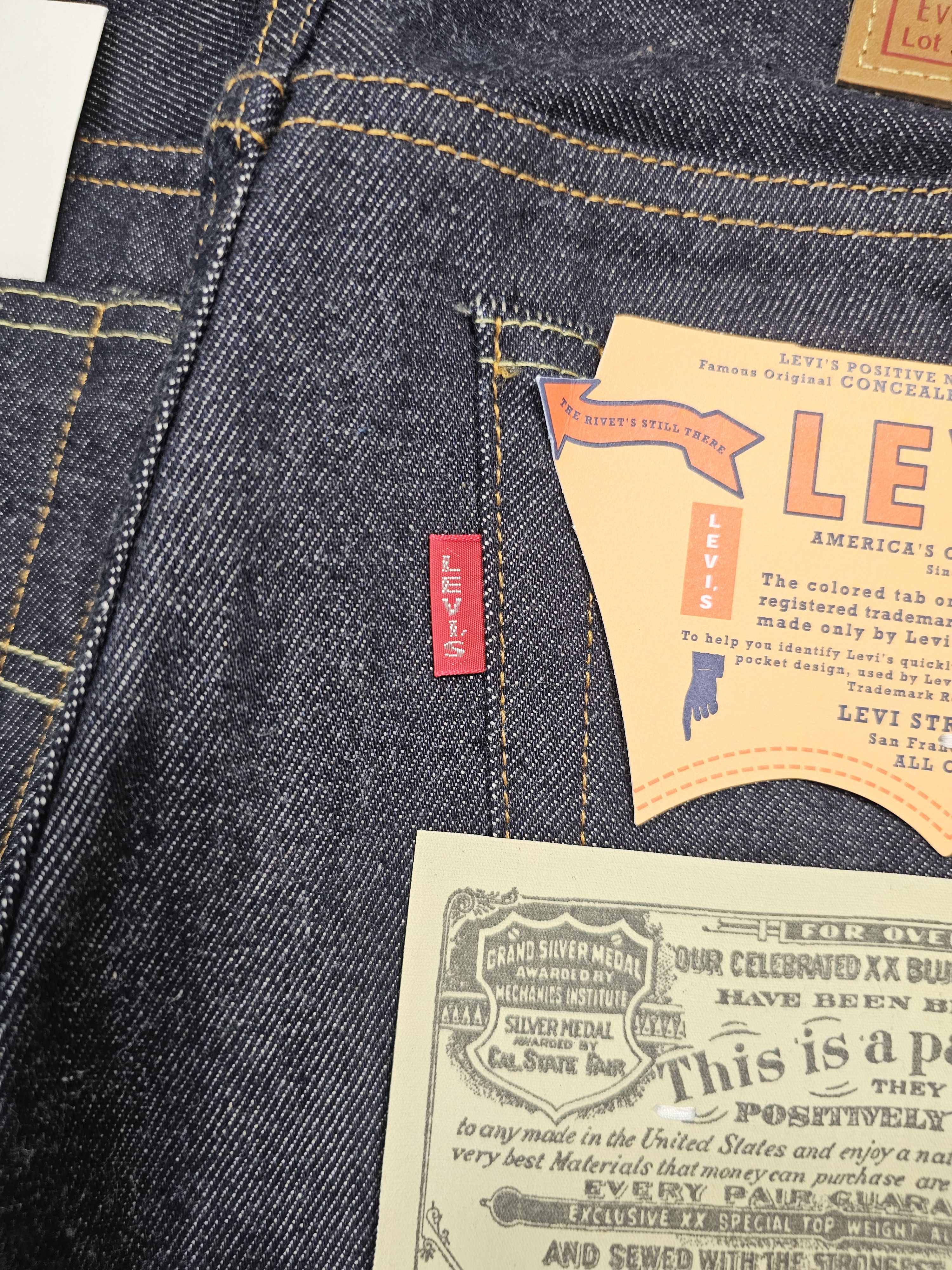 Levi's Vintage Clothing Levi's Vintage Clothing 1954 501 Selvedge Big E Japan Made Size US 31 - 8 Thumbnail