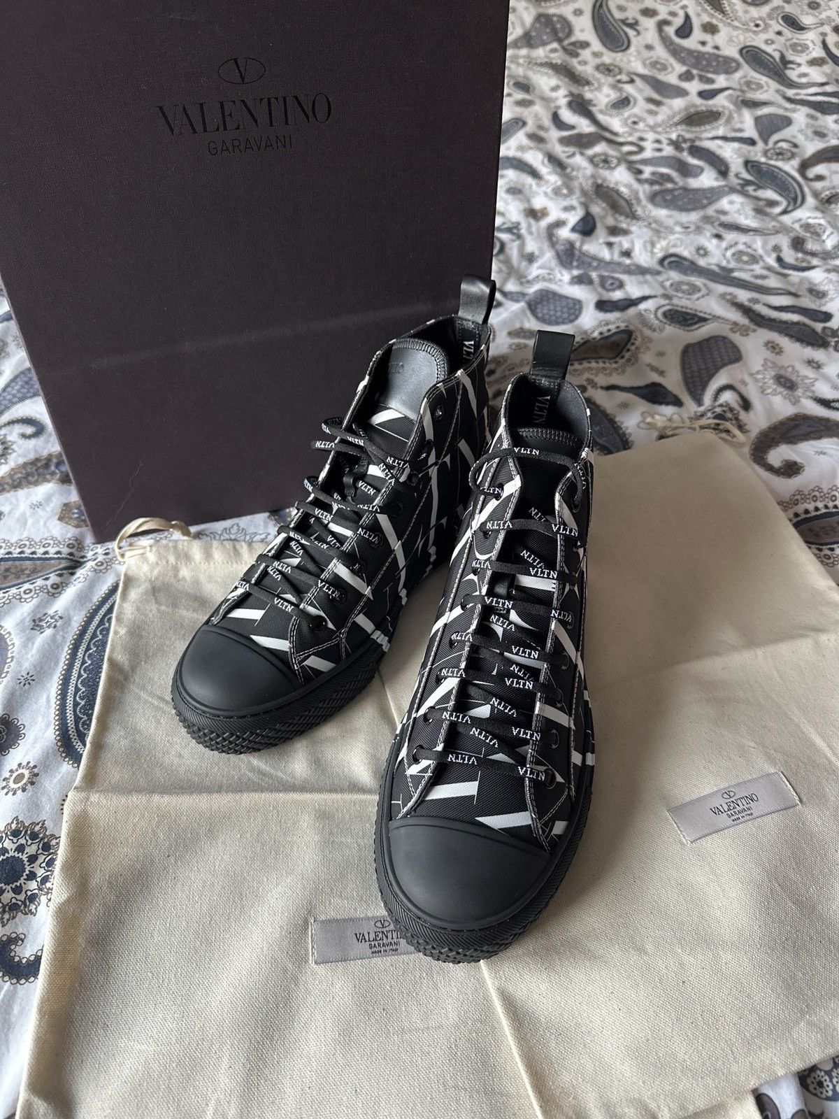 Valentino Valentino Sneaker Hi Size US 8 / EU 41 - 1 Thumbnail