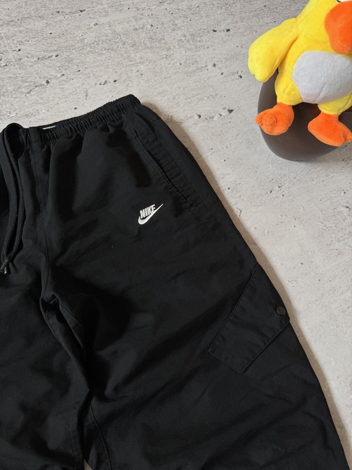 Nike × Vintage NIKE NYLON VINTAGE Y2K OVERSIZE BAGGY FIT PANTS SWEATPANTS Size US 32 / EU 48 - 4 Thumbnail