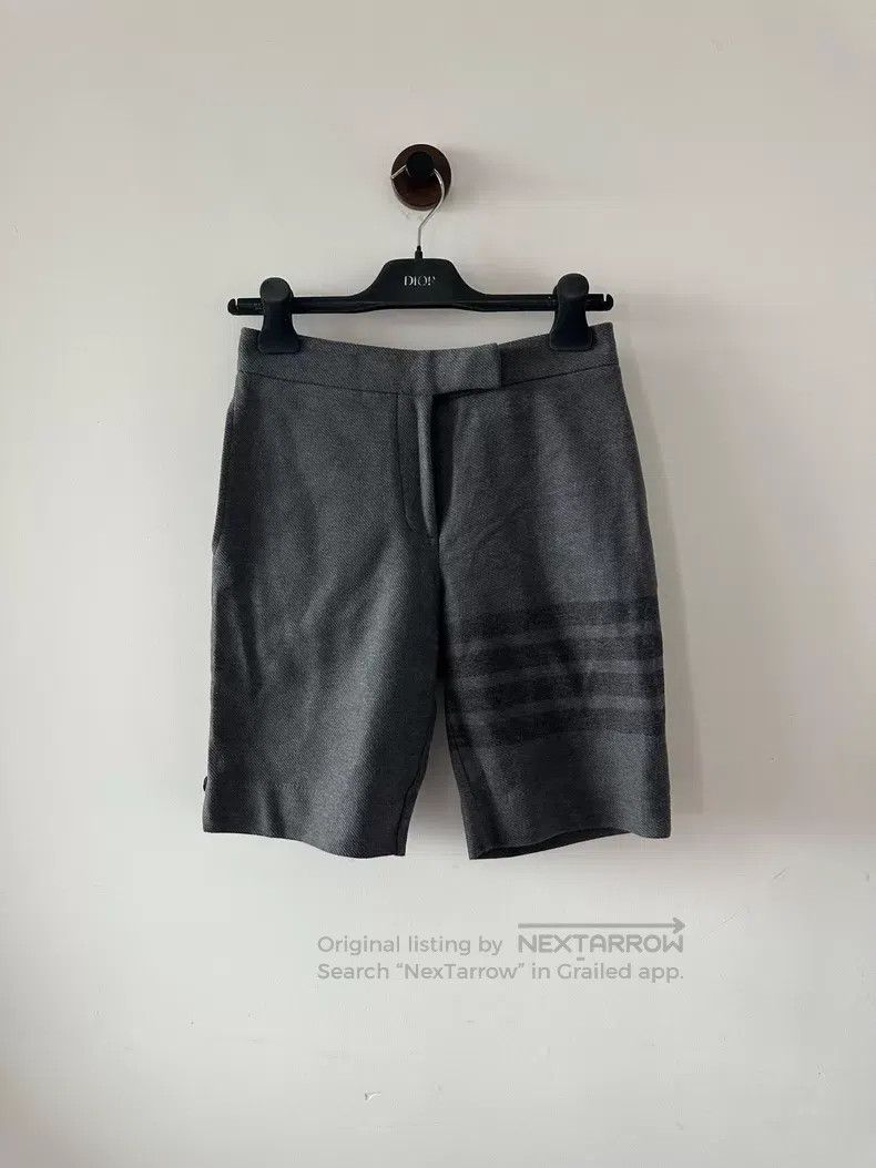 Thom Browne Thom Browne Shorts Size 24" / US 00 / IT 34 - 1 Thumbnail