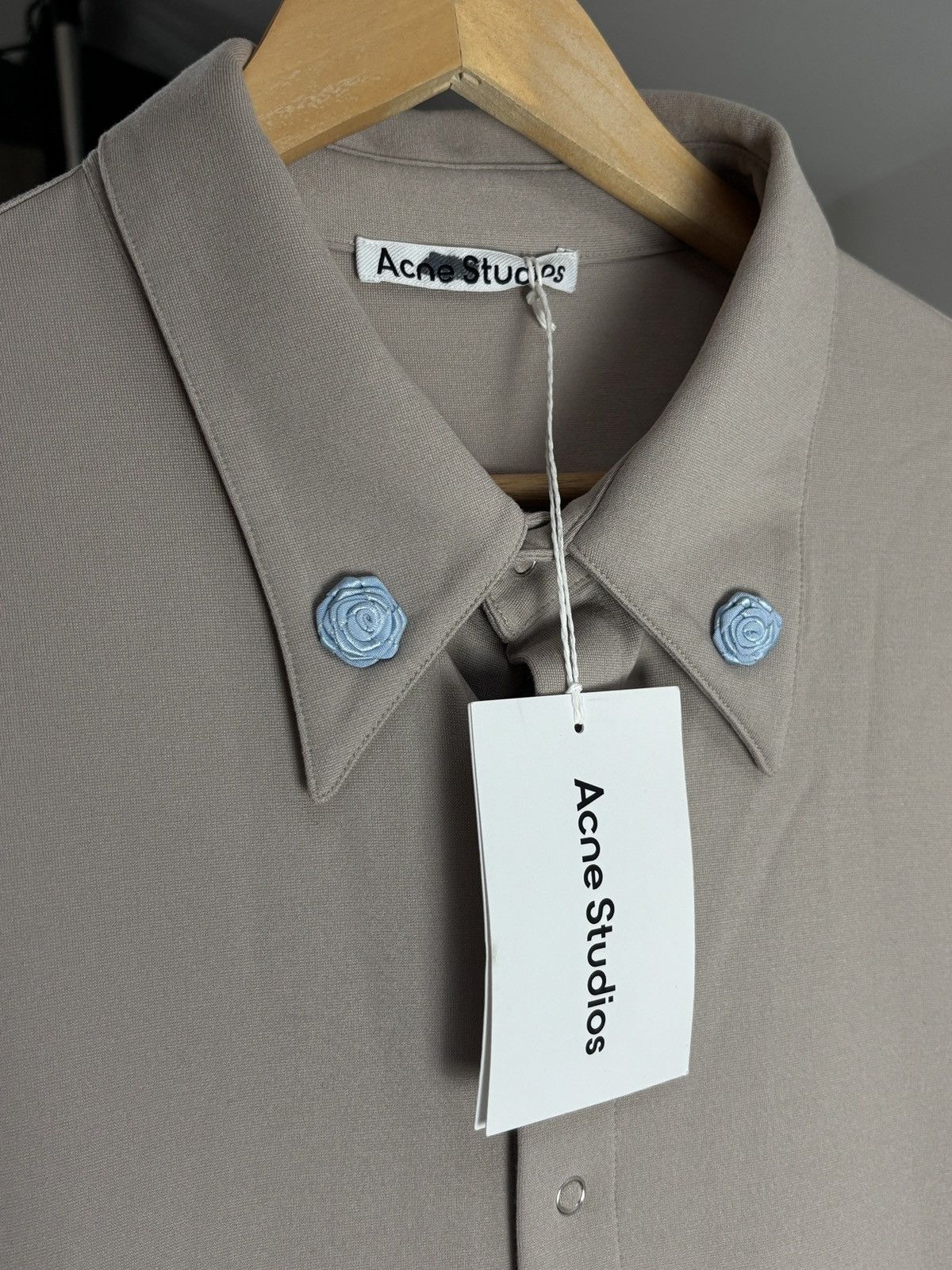 Acne Studios Acne Studios Very Rare Button Up Sample Shirt Vintage Flower Size US S / EU 44-46 / 1 - 3 Thumbnail