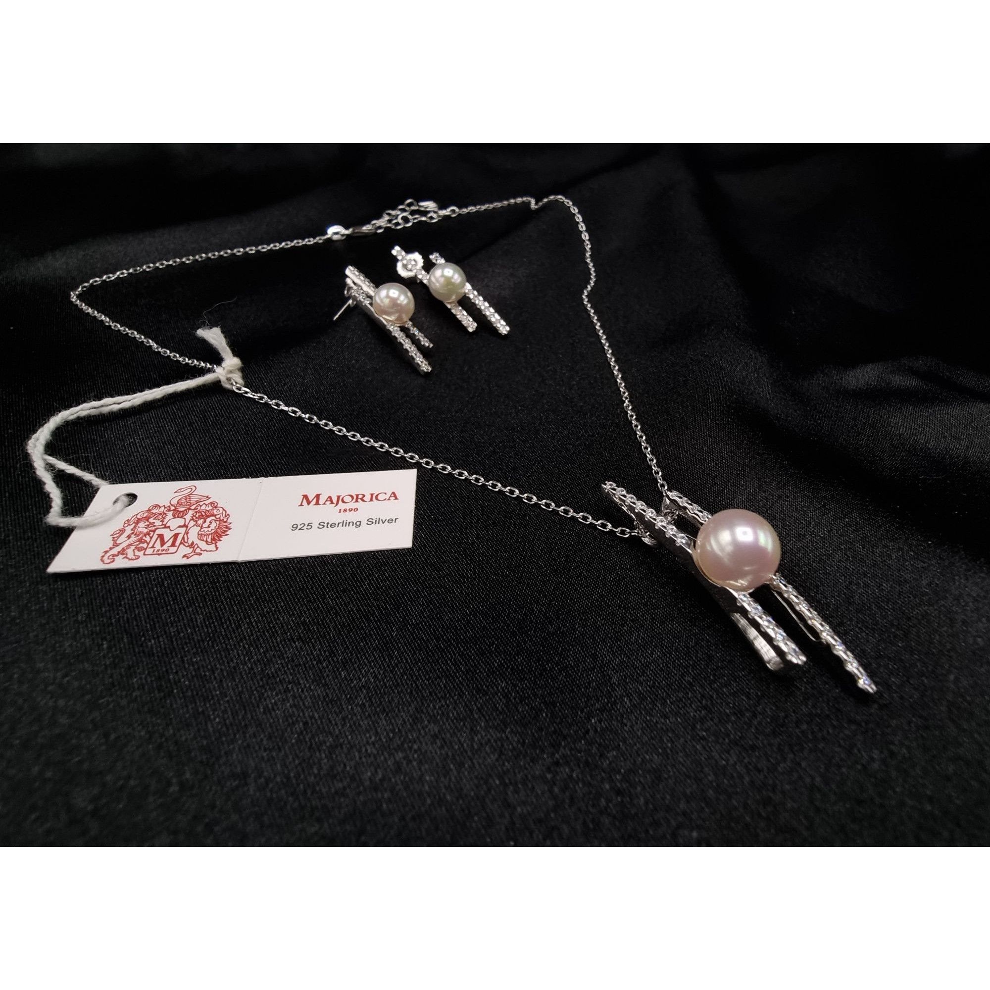 Vintage Rare Find Majorica 925 Sterling Silver Pearl Necklace & Earr Size ONE SIZE - 1 Thumbnail