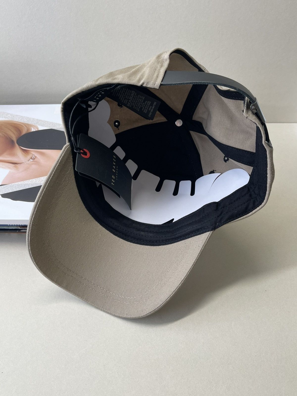 Ted Baker (new+tag) Ted Baker London khaki men hat cap leather strap Size ONE SIZE - 11 Thumbnail