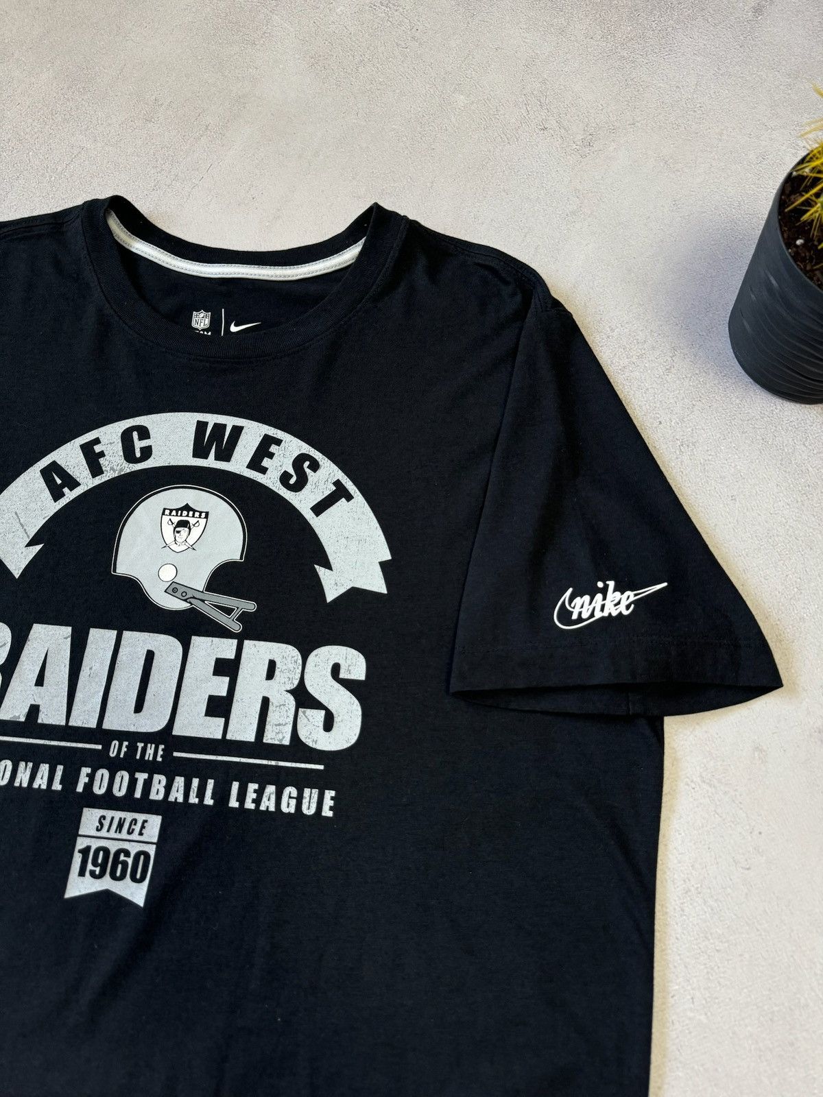 NFL × Nike × Vintage Vintage Nike Raiders T Shirt Tee Big Logo Baggy Black Y2K Size US L / EU 52-54 / 3 - 3 Thumbnail