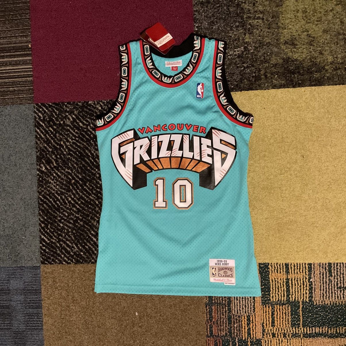 Mitchell & Ness Vancouver Grizzlies Mike Bibby Jersey | Size: S Size US S / EU 44-46 / 1 - 2 Thumbnail