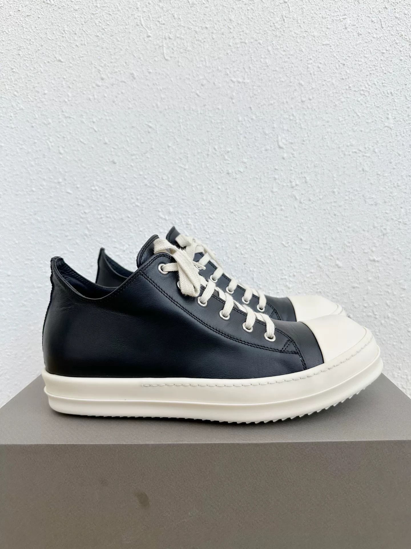 Rick Owens Rick Owens x Converse Calf Leather Low Top Size US 9 / EU 42 - 1 Thumbnail