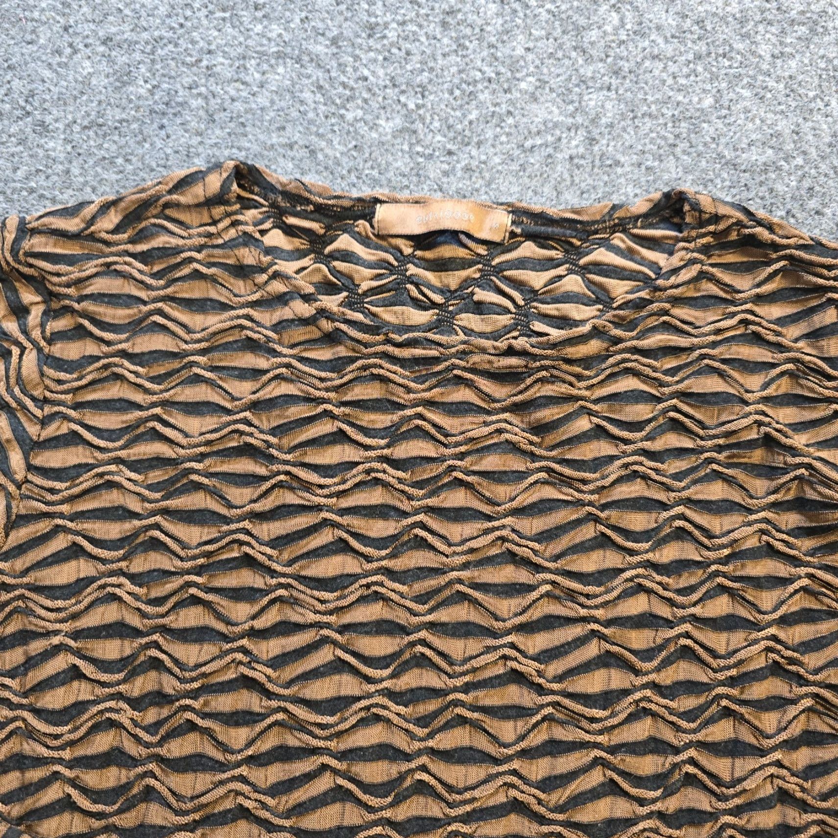Vintage Cutloose Top Womens Medium Beige Black Textured Waves Tunic Casual Shirt Size M / US 6-8 / IT 42-44 - 2 Thumbnail